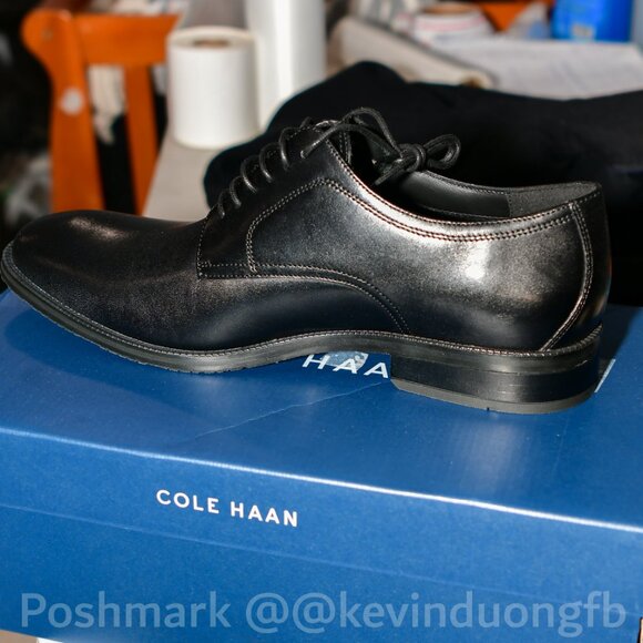 Cole Haan Men\'s bLACK SHOES